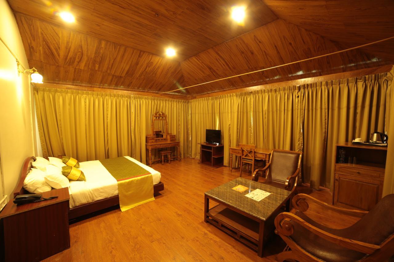 ดีป วูด รีสอร์ต Hotel มุนนาร์ ภายนอก รูปภาพ
